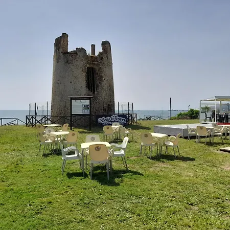 Invit Arti Apartmán Capoterra