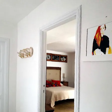 Invit Arti Apartment