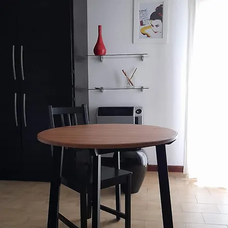 Invit Arti Apartmán Capoterra